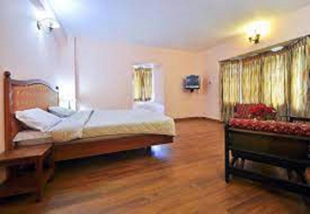 Hotel Blue Bird Ooty Exteriér fotografie